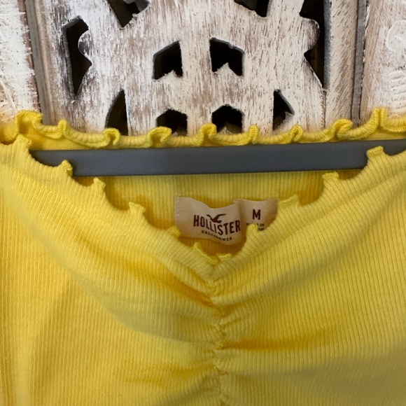 ☀️Hollister shirt☀️ - Picture 4 of 5